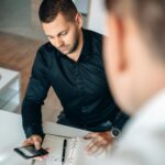 Smartfon do 5000 zł dla przyszłego menedżera - co naprawdę wspiera organizację i rozwój?